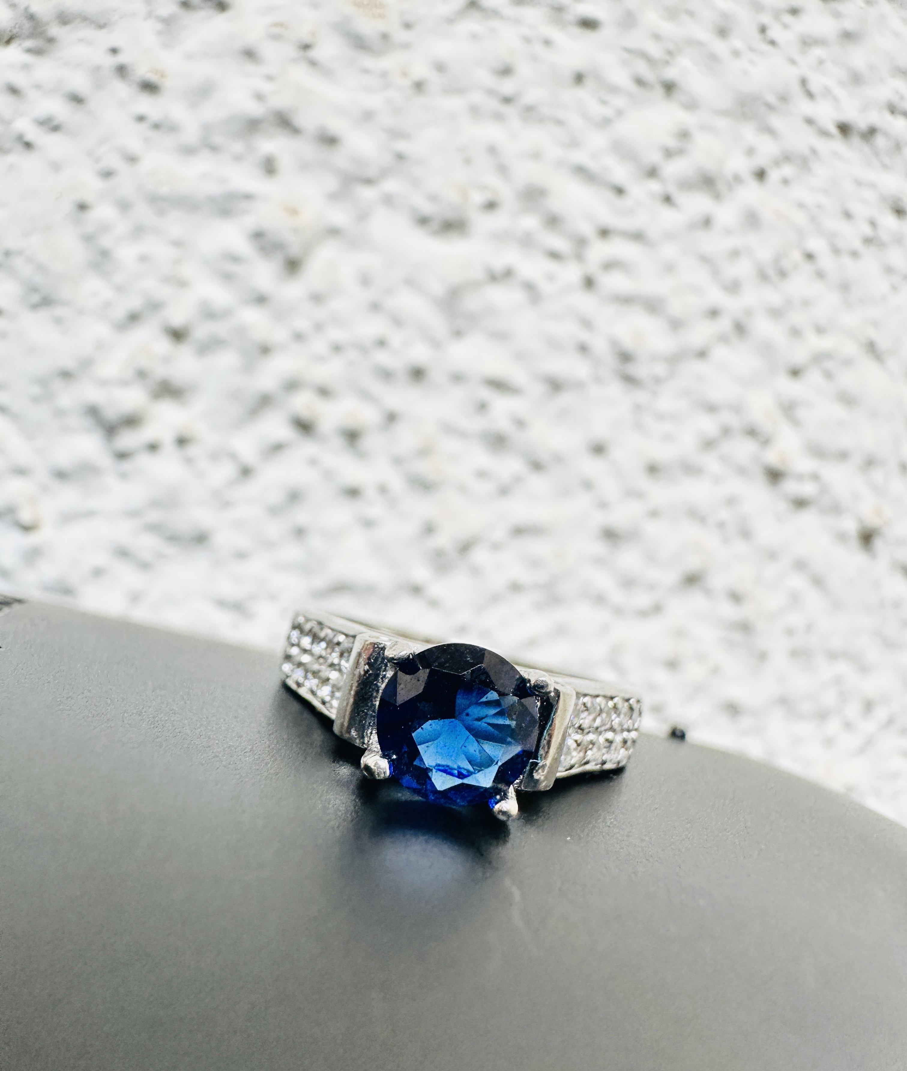 Pretty 925 Sterling Silver Blue CZ Stone Ring